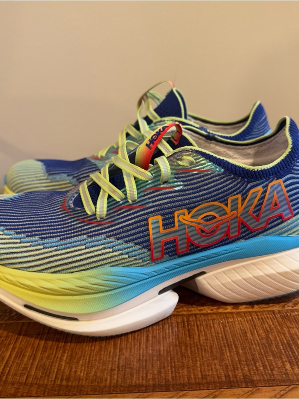 Hoka Cielo XI Blue with Yellow Gradient Running Sneakers Size 8.5